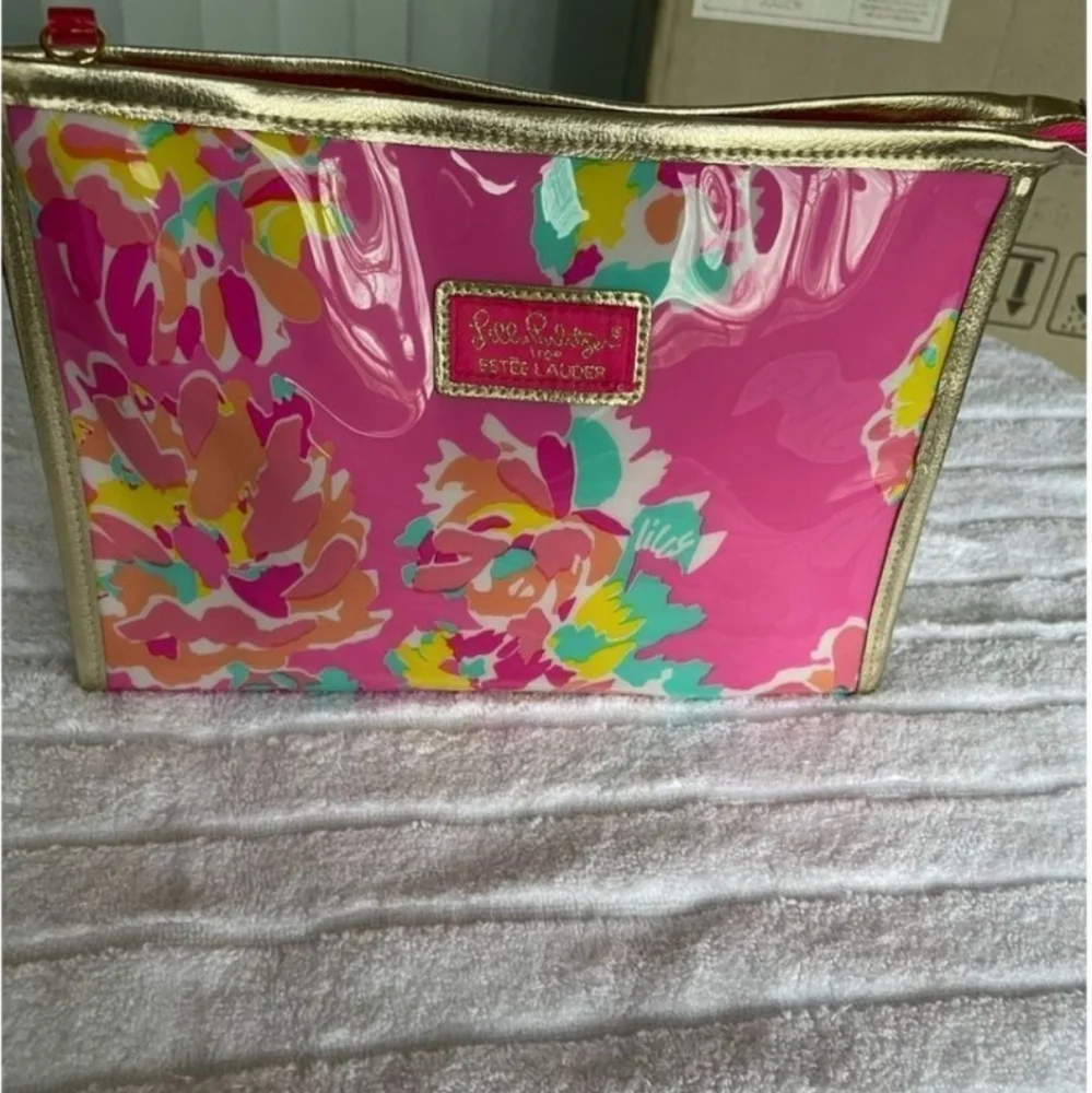 Lilly Pulitzer x Estée Lauder  Floral Make Up Bag - NWOT
